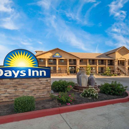 Days Inn By Wyndham Galt - Elk Grove South Buitenkant foto